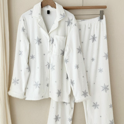 Women's pajama with snowflake design, warm island fleece