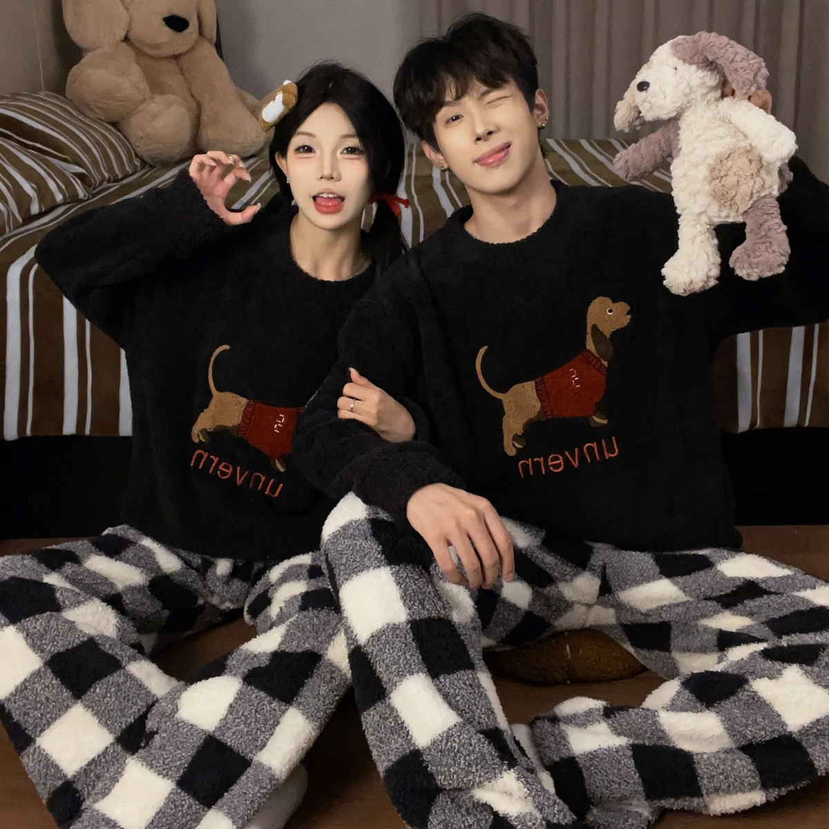 Fluffy couple pajama set made of coral fleece