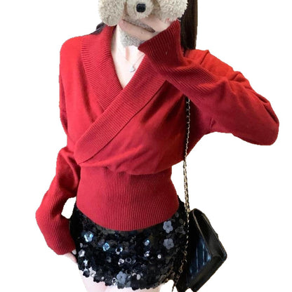 Tailored women's knit sweater in retro style