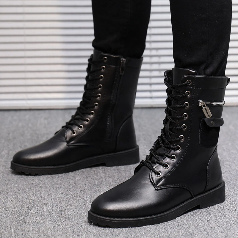 Fashionable men's boots, lined