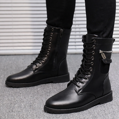 Fashionable men's boots, lined