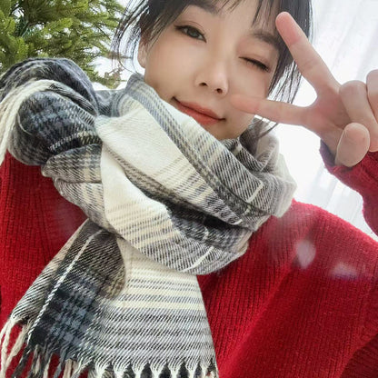 Checked winter scarf in college style