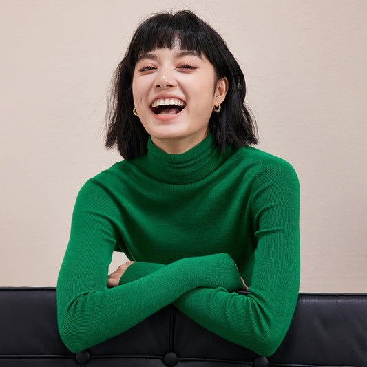 Ladies' wool sweater with stand-up collar, 100% wool