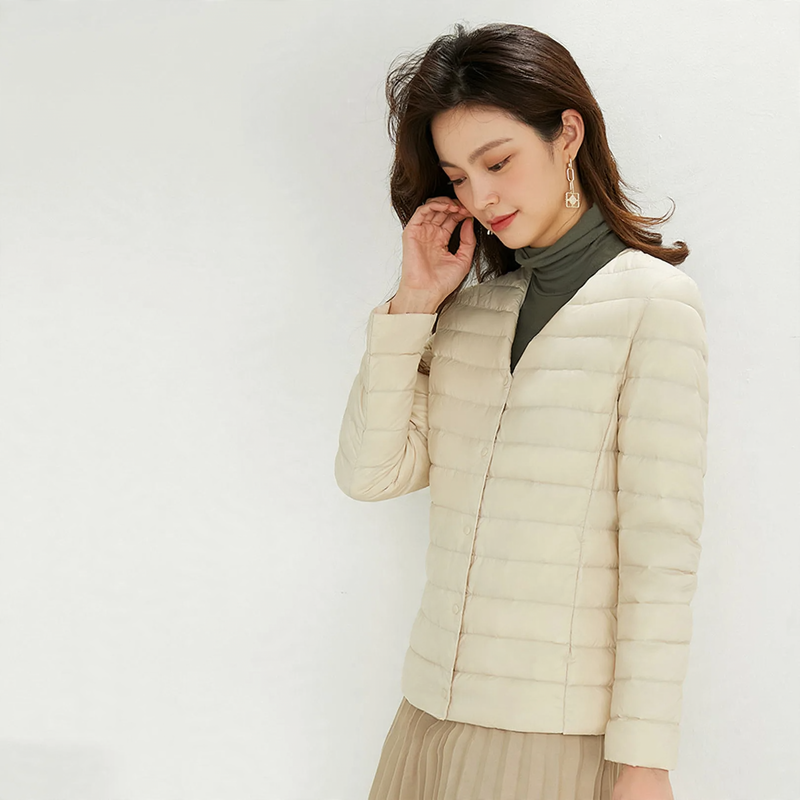 Light women's down jacket, versatile to wear, white duck down
