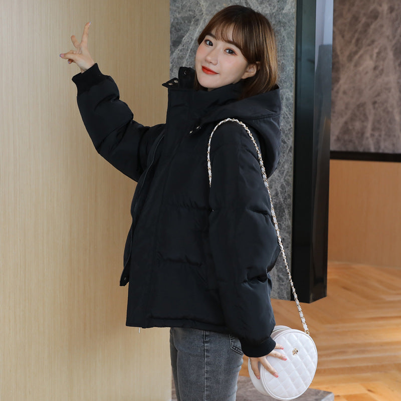 Short, padded women's quilted jacket