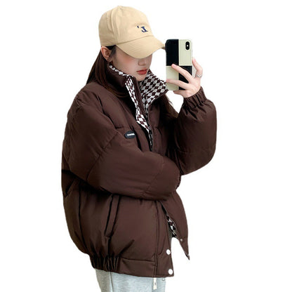 Short, padded women's jacket in oversized style