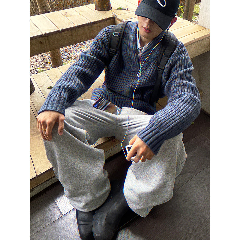 Men's knitted sweater with contrast pattern