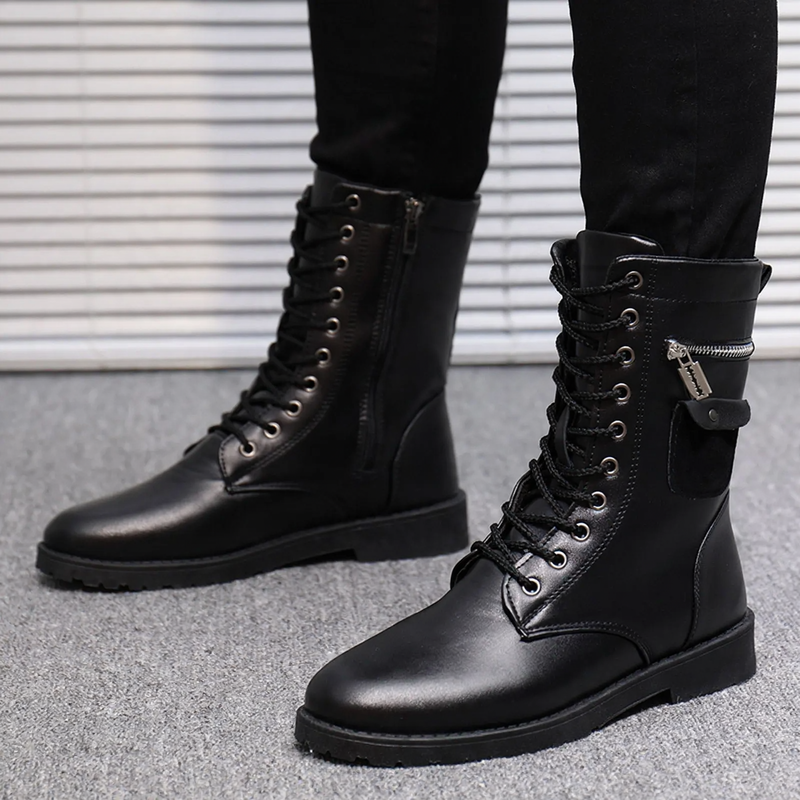 Fashionable men's boots, lined