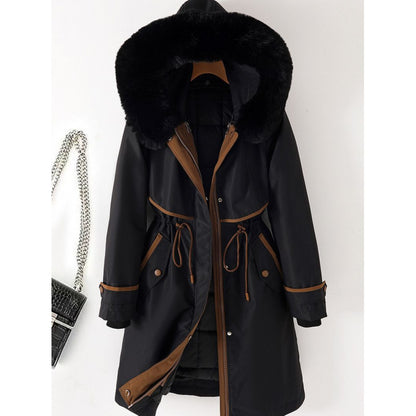 Ladies' parka, medium length, with removable inner lining