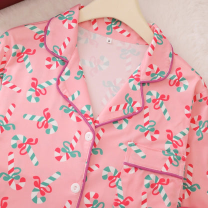 Fashionable tracksuit set with long sleeves and pants