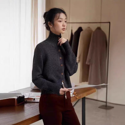Women's cardigan made of 100% wool, stand-up collar