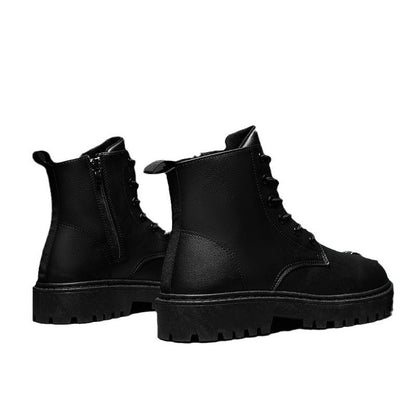 Non-slip men's boots for kitchen and leisure