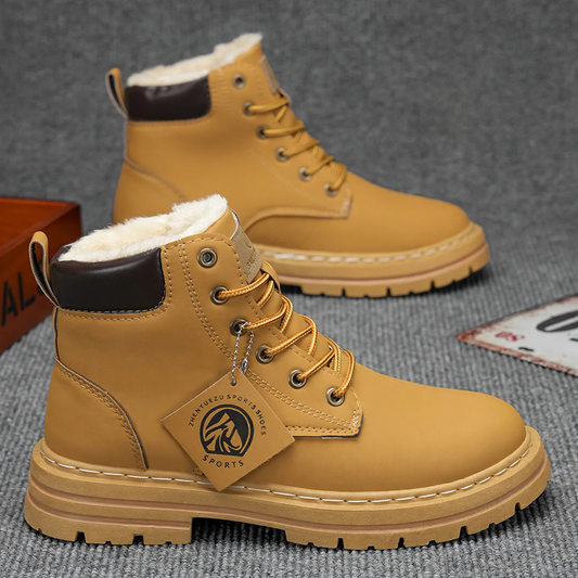 Padded men's work boots in oversized sizes