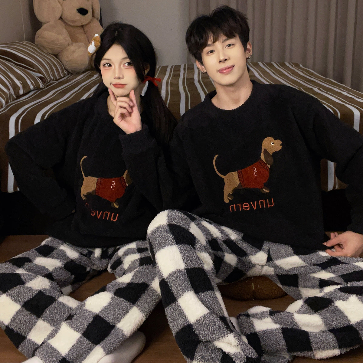 Fluffy couple pajama set made of coral fleece