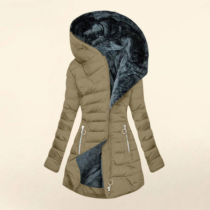 Tailored women's winter coat with hood and faux fur