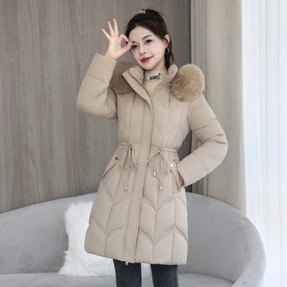 Long women's winter coat with faux fur collar