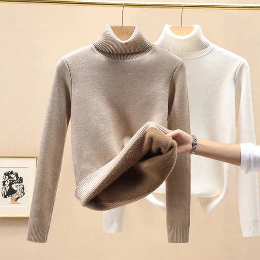 Women’s turtleneck sweater with inner fleece
