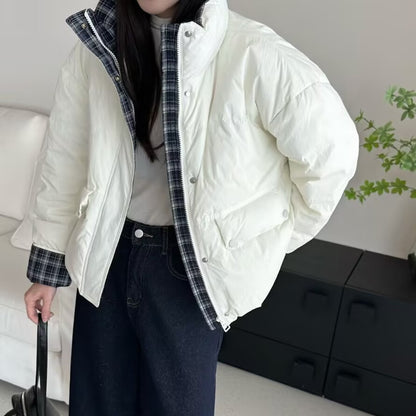 Short women's down jacket with high filling volume