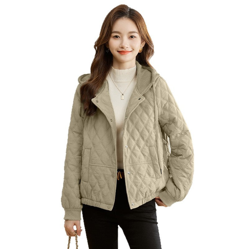 Short women's padded jacket with hood, lined