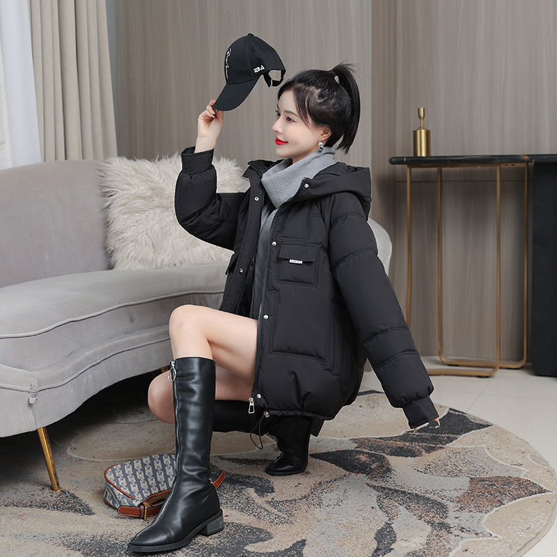 Short women's padded jacket with hood, various colors