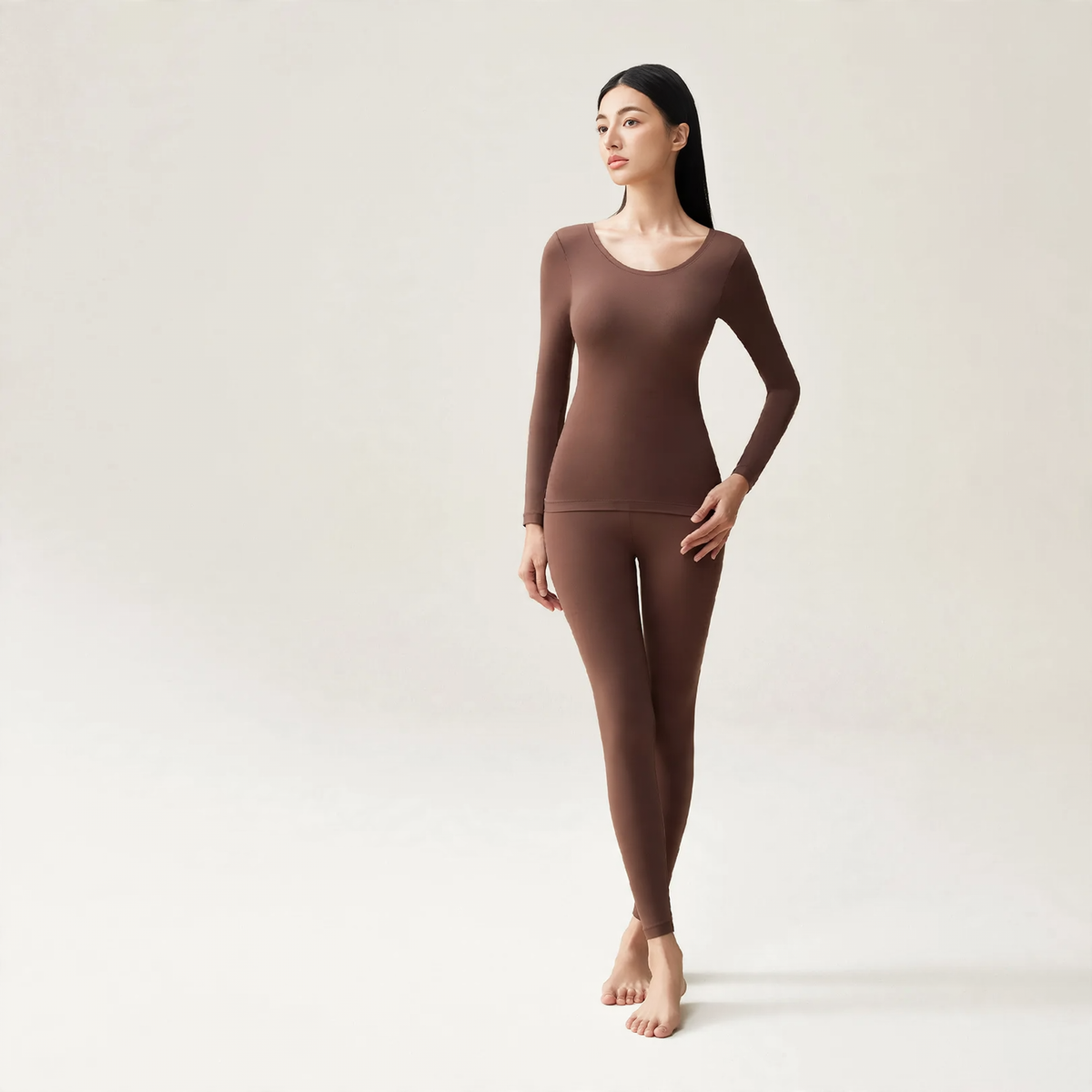 Elastic thermal underwear set with round neck