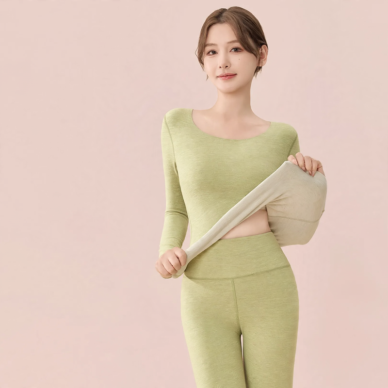 Ladies' thermal underwear set with heating function