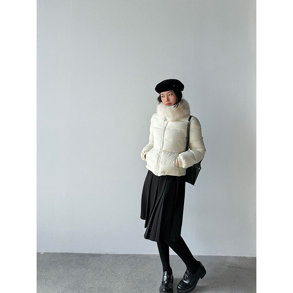 Short down jacket for girls, with removable faux fur collar