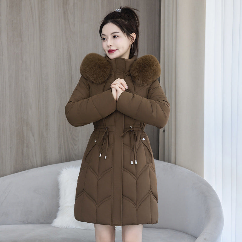 Long women's winter coat with faux fur collar