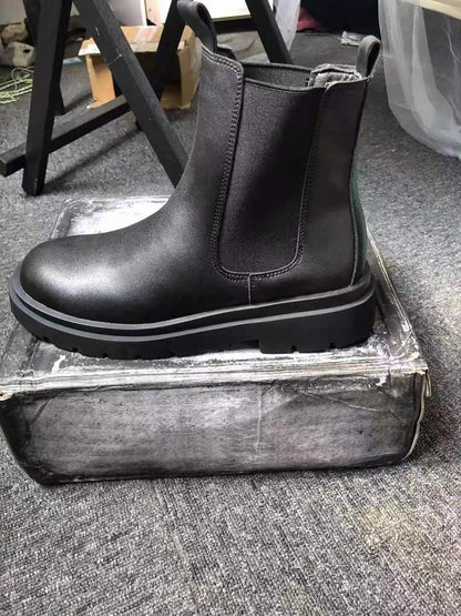 Men's Chelsea boots made of cowhide leather, mid-high shaft