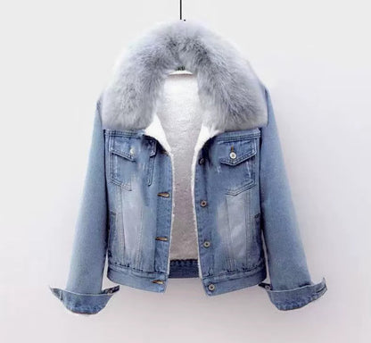 Padded women's jeans jacket with fur collar, short