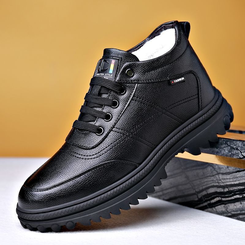 Padded men's winter boots, warm and comfortable