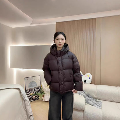 Short down jacket with hood for women