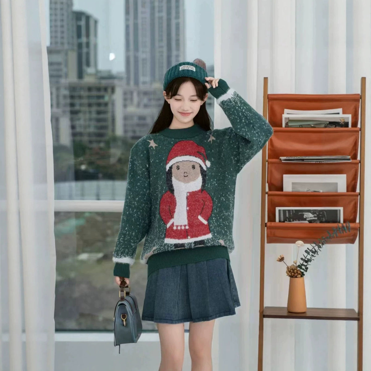 Women's Christmas sweater with Christmas tree motif