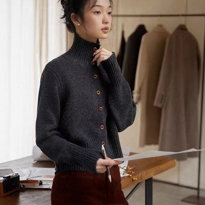 Women's cardigan made of 100% wool, stand-up collar