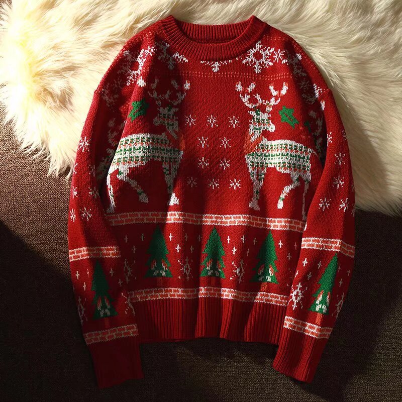 Loose knit sweater in urban style