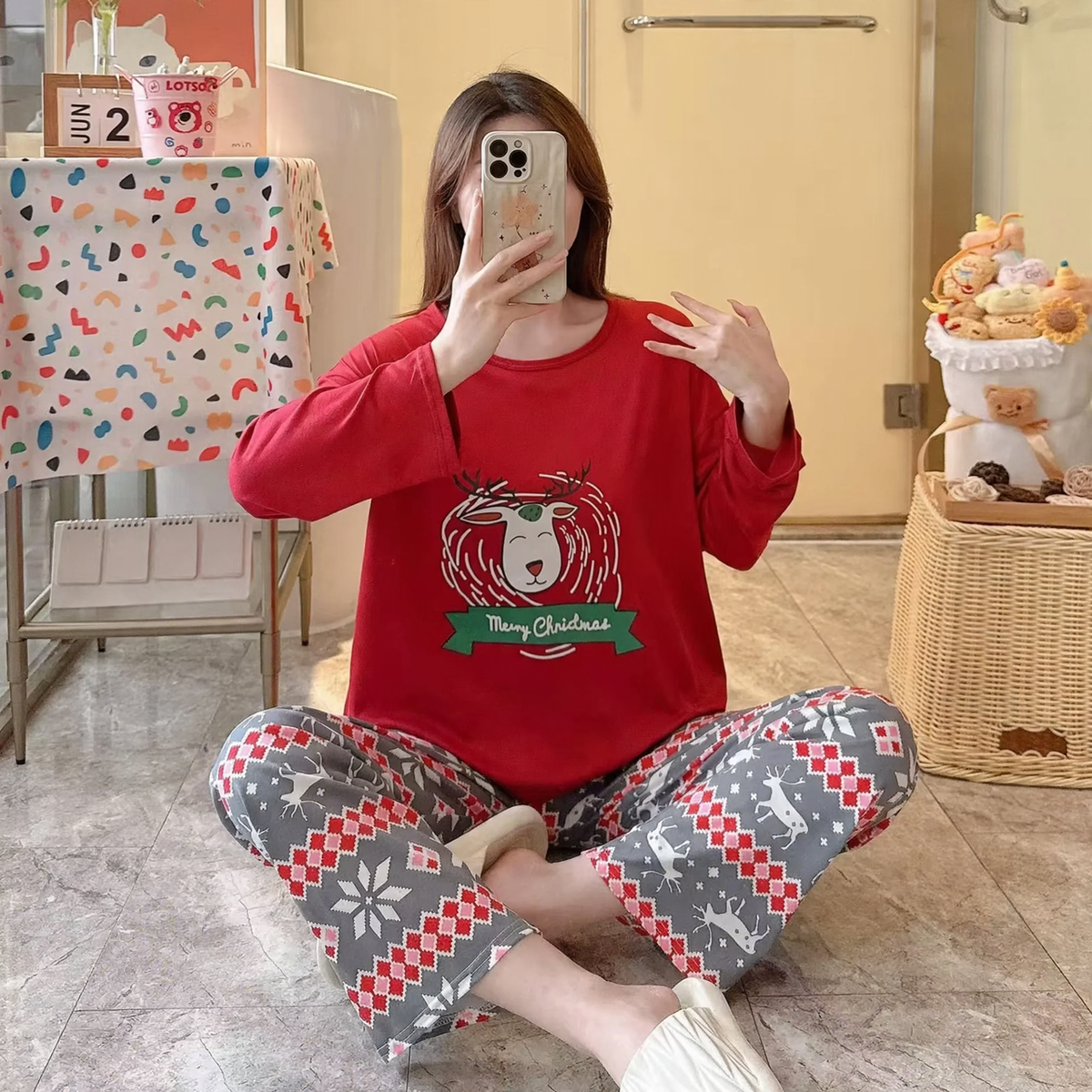 Women's Christmas pajamas, long-sleeved, with reindeer motif