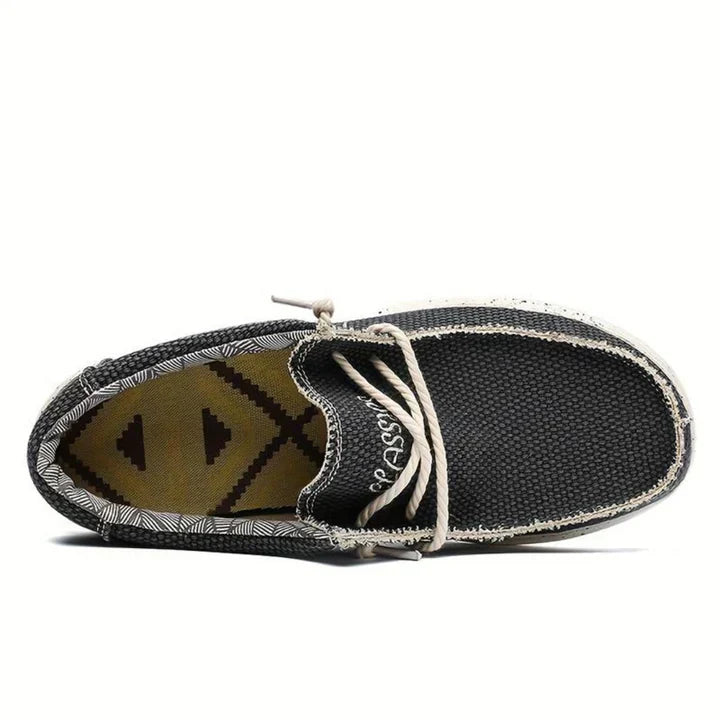 LIGHT COMFORTABLE SLIP-ON SHOES