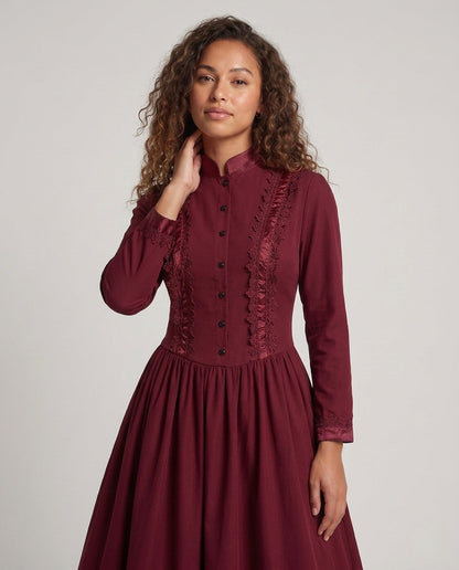 Women Elegant Historical Dress with Detailed Floral Embroidery EVA-US