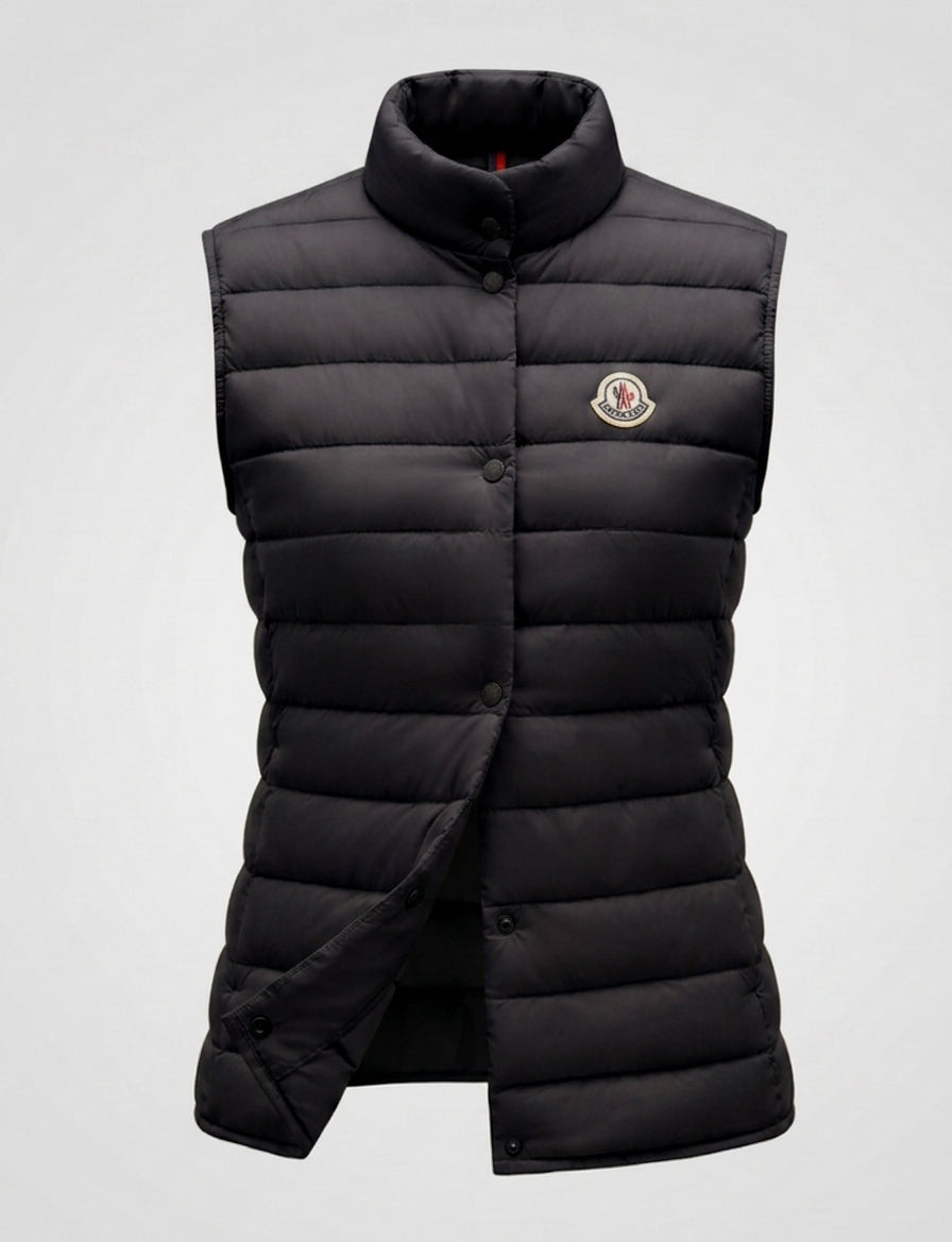 Women’s sleeveless quilted insulation vest with high stand-up collar and concealed snap button placket