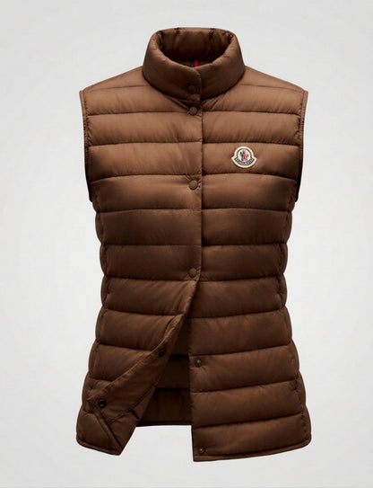 Women’s sleeveless quilted insulation vest with high stand-up collar and concealed snap button placket