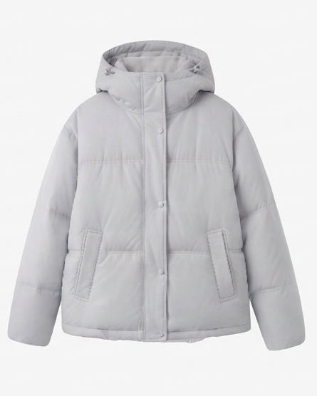 Women's short quilted hooded blouse with teddy inner collar, concealed two-way zipper, and adjustable hem