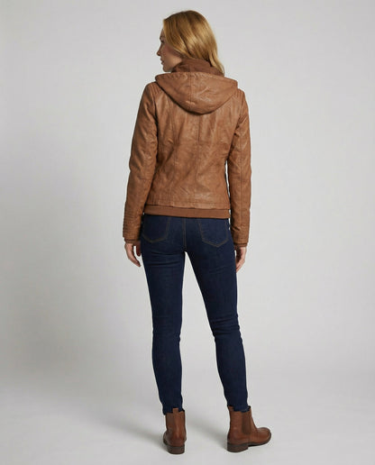Weatherproof women's jacket hood