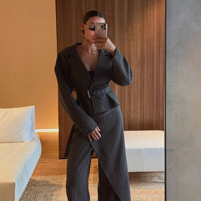 Women's Tailored Pinstriped Blazer with Shoulder-Emphasizing Balloon Sleeves and Waist Belt EVA-US