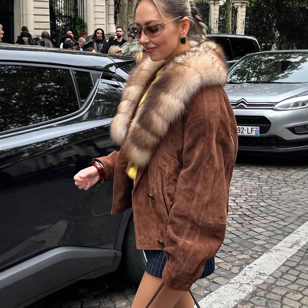 Women's suede bomber jacket with voluminous fur scarf and elastic hem EVA-US