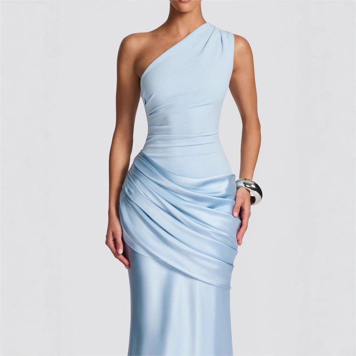 Women's Elegant One-Shoulder Maxi Dress with Refined Draping Details