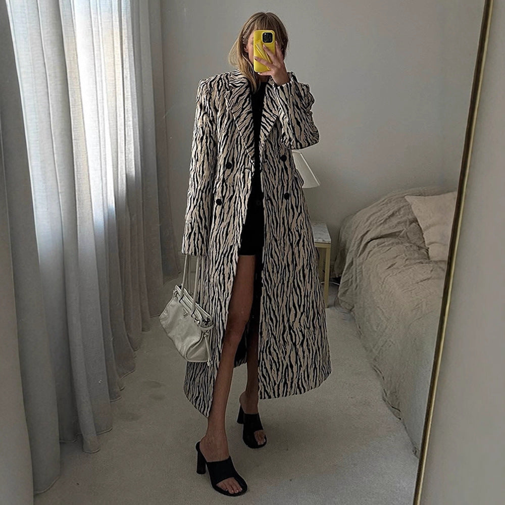 Women's two-piece zebra pattern coat and mini skirt set made of textured woven fabric EVA-US