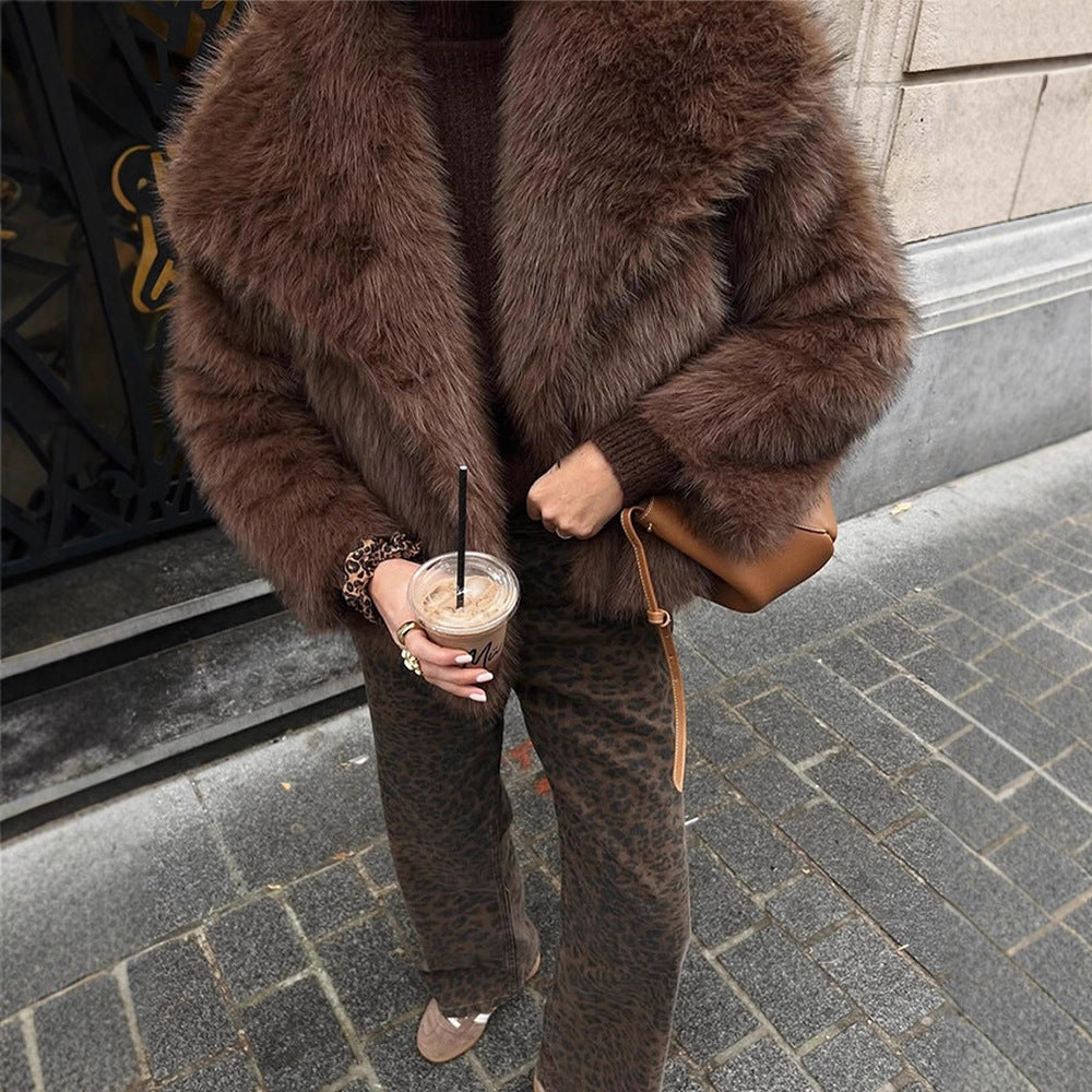 Women Short Voluminous Faux Fur Jacket in Boxy Cut with Large Shawl Collar EVA-US