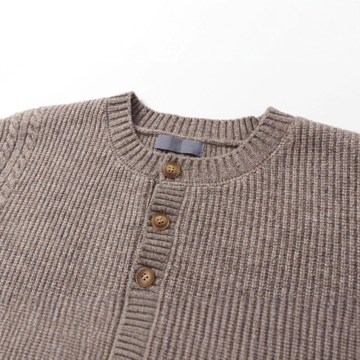 Unisex knit sweater with Henley button placket and cable pattern EVA-US