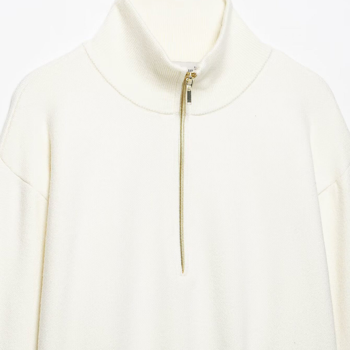 Women's chunky knit pullover with half zipper, stand collar and dropped shoulders EVA-US