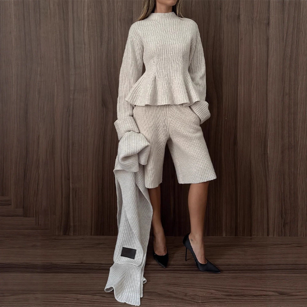 Women’s fine knit two-piece set with tailored peplum sweater and high-waist bermuda EVA-US